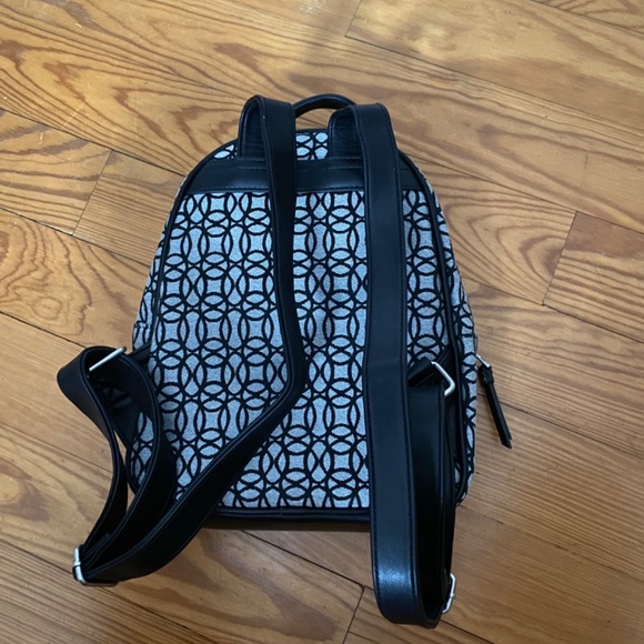 Bag - Picture 2 of 2